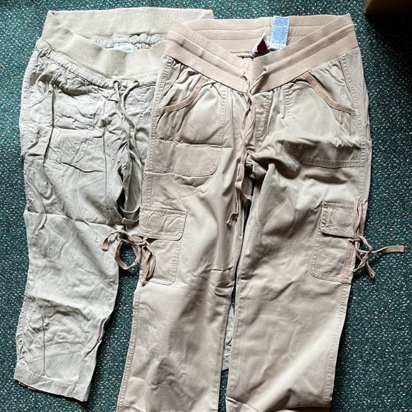 Lot of 2 pairs of Maternity pants - Picture 1 of 5